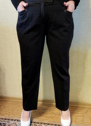 Чорні штани брюки класика