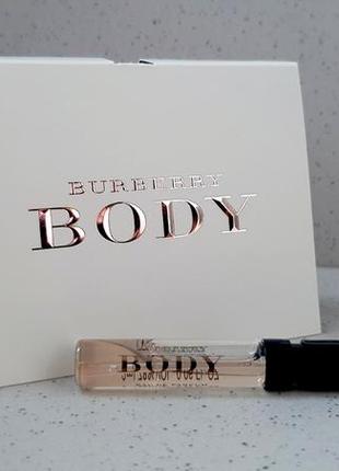 Burberry body eau de parfum✨оригінал мініатюра пробник mini vial spray 2 мл книжка