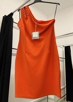 💙💛дуже крута облягаюча сукня з утяжкою на одне плече missguided2 фото