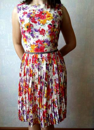 Класне плаття на літо з квітковим принтом різнобарвне шифонова з плісировка4 фото