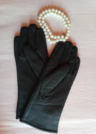 Новые женские перчатки из лайковой кожи хорошего качества1 фото