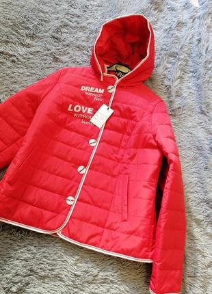 Легка куртка демісезон капюшон відстібається червоний колір розмір 54 білий колір розмір 60  лёгкая4 фото