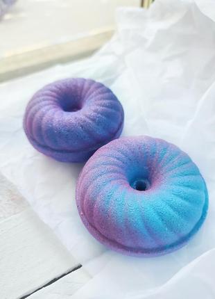 Бомбочка для ванни зефірний пончик1 фото