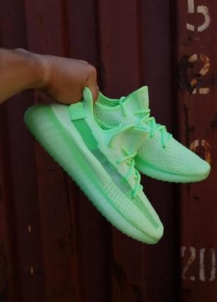 Кросівки adidas yeezy boost 350 v2 green4 фото