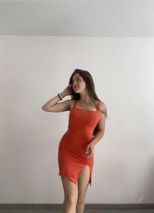 Коралова сукня від even&odd