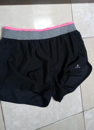 Фирменные спортивные шорты хс от decathlon — цена 150 грн в каталоге Шорты ✓ Купить женские вещи по доступной цене на Шафе