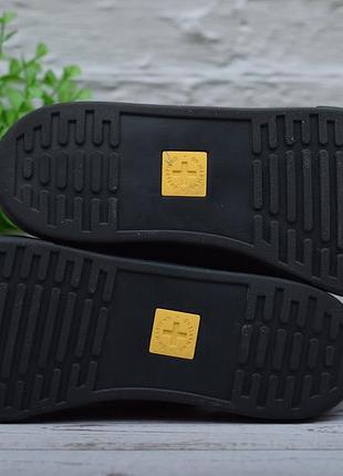 41 размер. бордовые кеды dr.martens. оригинал