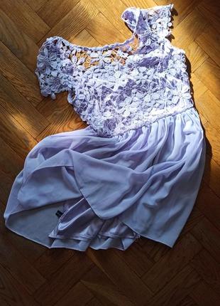 Лавандова міні сукня з відкритою спиною