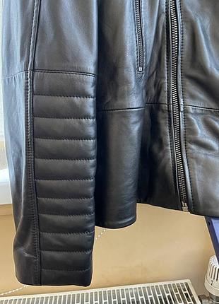 Кожаная куртка trussardi 56 размер