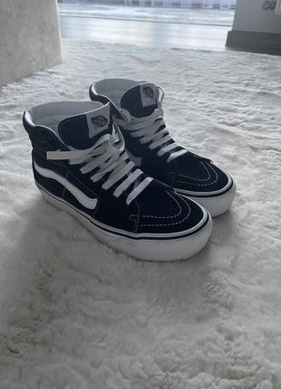 Снікерси vans.