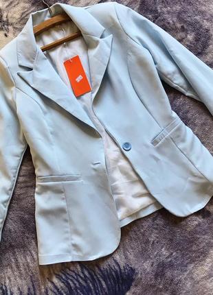 Новый пиджак, италия