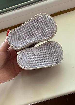 Nike 2