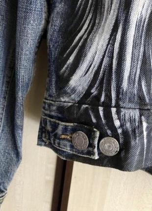 Куртка джинсовая с рисунком8 фото