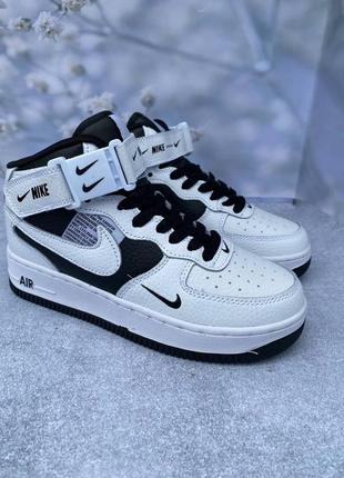 Кросівки nike