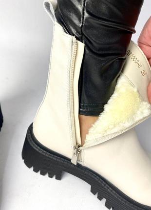 Жіночі зимові популярні шкіряні черевики челсі натуральна шкіра з хутром зимні сапожки бежеві кремові світлий беж крем ботінки зима6 фото