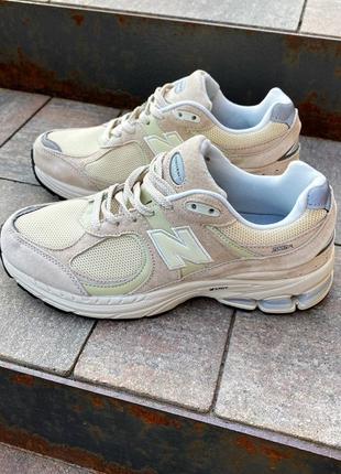 Шикарные унисекс кроссовки new balance 2002r light aluminum бежевые