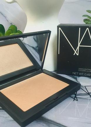 Оригінал хайлайтер nars light sculpting highlighting powder fort de fragrance оригинал хайлайтер