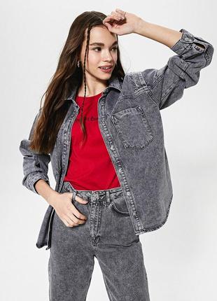 Куртка джинсова