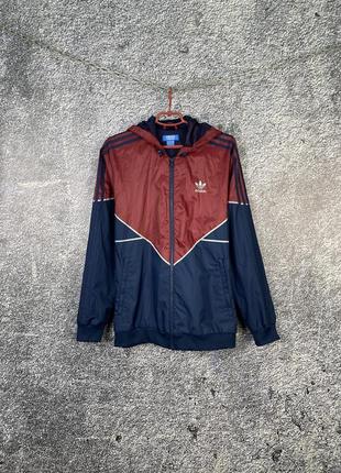 Чоловіча крута оригінальна вітровка adidas розмір m