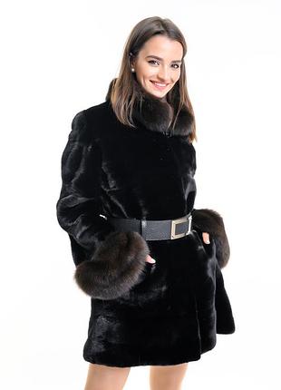 Шуба из норки black glama с соболем на воротнике и манжетах
