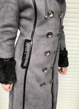 Зимняя длинная дубленка женская5 фото