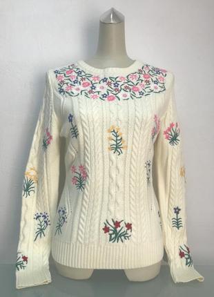 Свитер женский белый косы вышивка