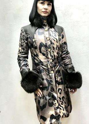 Пальто жіноче леопардове приталене з натуральним знімним хутром balizza