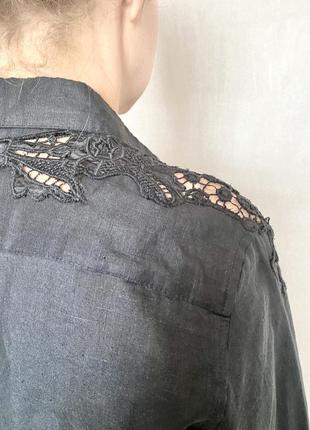 Рубашка блуза женская черная льняная с длинным рукавом и ажурными вставками.6 фото