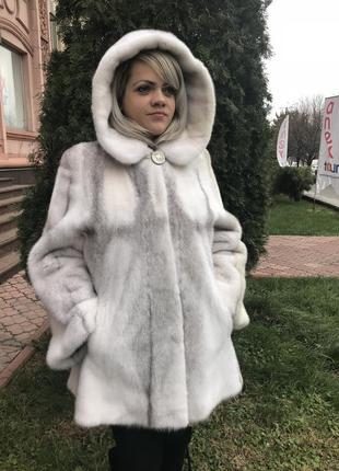 Шуба manakas манто с капюшоном из норки белая крестовка