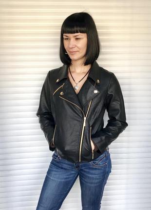 Куртка женская косуха из экокожи черная2 фото