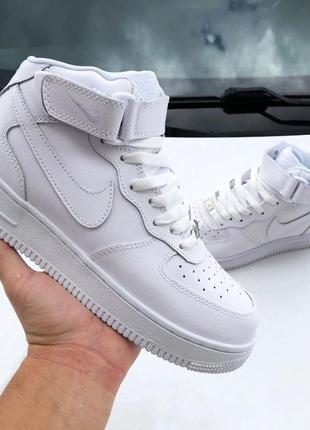 Женские кроссовки nike air force кожаные белые