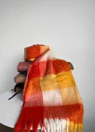 Теплий та яскравий шарф1 фото