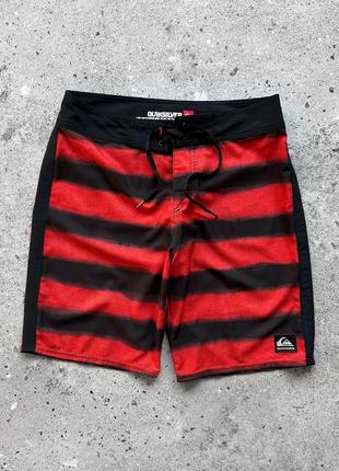 Quiksilver vintage red shorts шорти