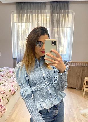Дуже гарна джинсова сорочка гофре