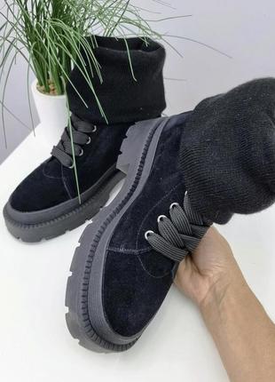 Женские замшевые ботинки хайтопы с довязом демисезонные черные3 фото