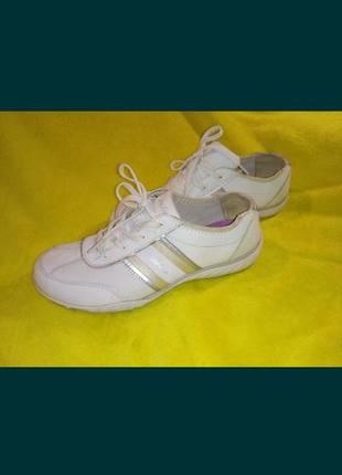 Кроссовки белые кожаные 41 26 см skechers
