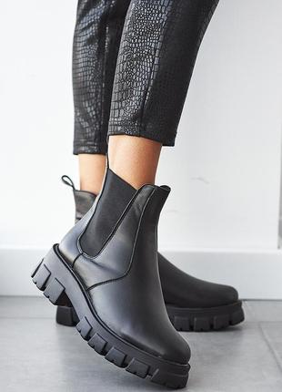 Теплые ботинки челси на резинке, сапоги черные кожаные женские зимние (зима 2022-2023) для женщин, удобные, комфортные, стильные6 фото