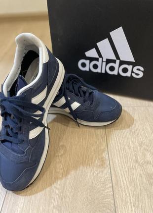 Кросівки adidas 3