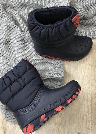 Дитячі чоботи крокси кроксы crocs classic neo puff boot kids 207275-410