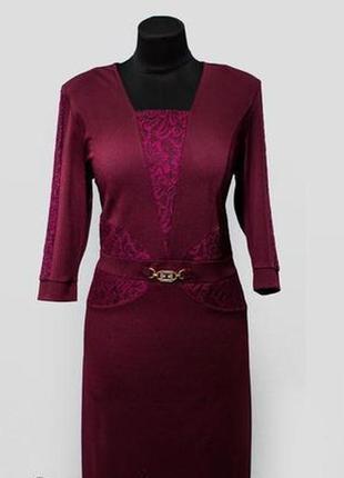 Стильное женское платье