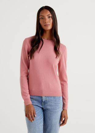 Розкішний шерстяний светр розового кольору