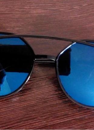 Черные очки от солнца с пластиковой двойной рамой и зеркальной синей линзой2 фото
