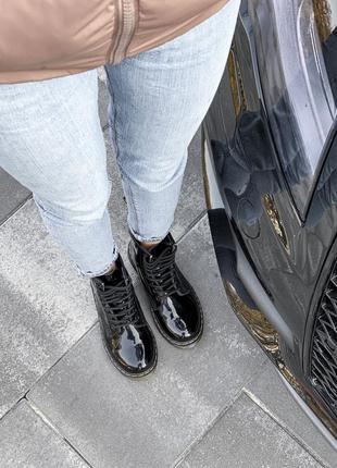 Зимові жіночі високі чорні лаковані шкіряні черевики dr.martens 🆕 мартенси8 фото