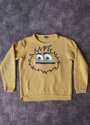 Фірмовий светрик