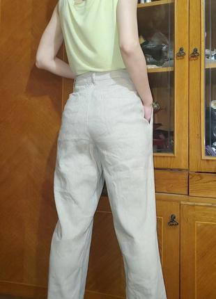 Укороченные льняные брюки с защипами marc cain лён8 фото