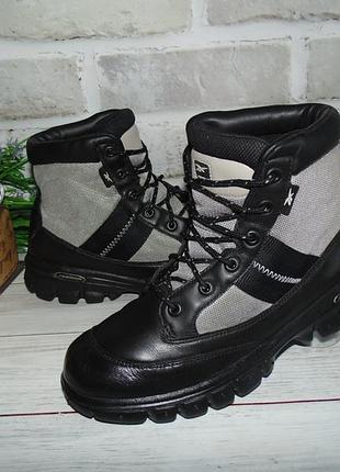 Cуперовые ботинки хайтопы reebok