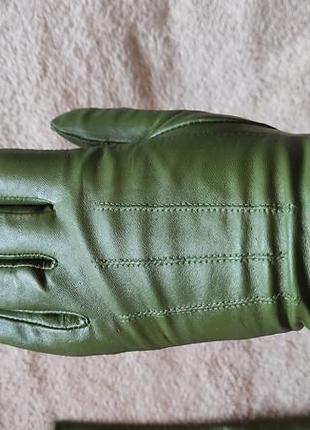 Кожаные перчатки  бренда totes isotoner6 фото