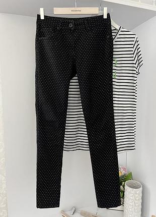 Черные джинсы в горошек h&m