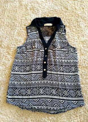 Маєчка з орнаментом