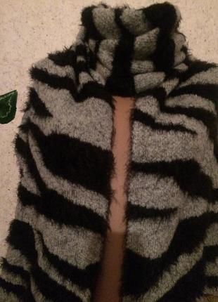 Теплый добротный шарф